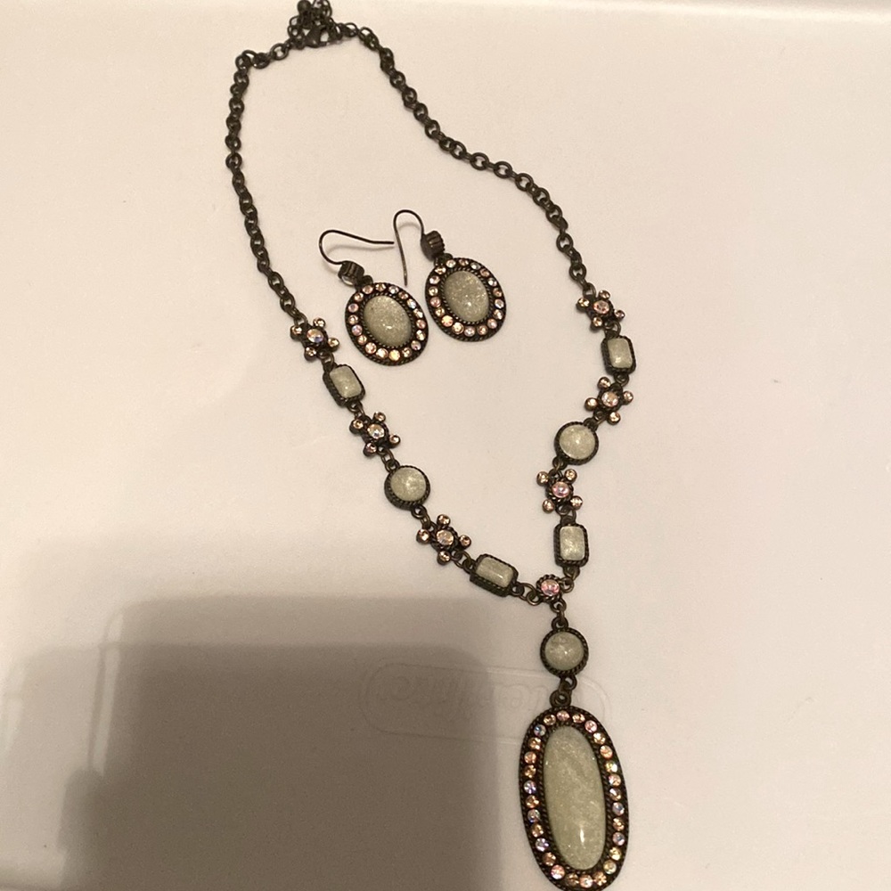 2pc beaded jewelry set